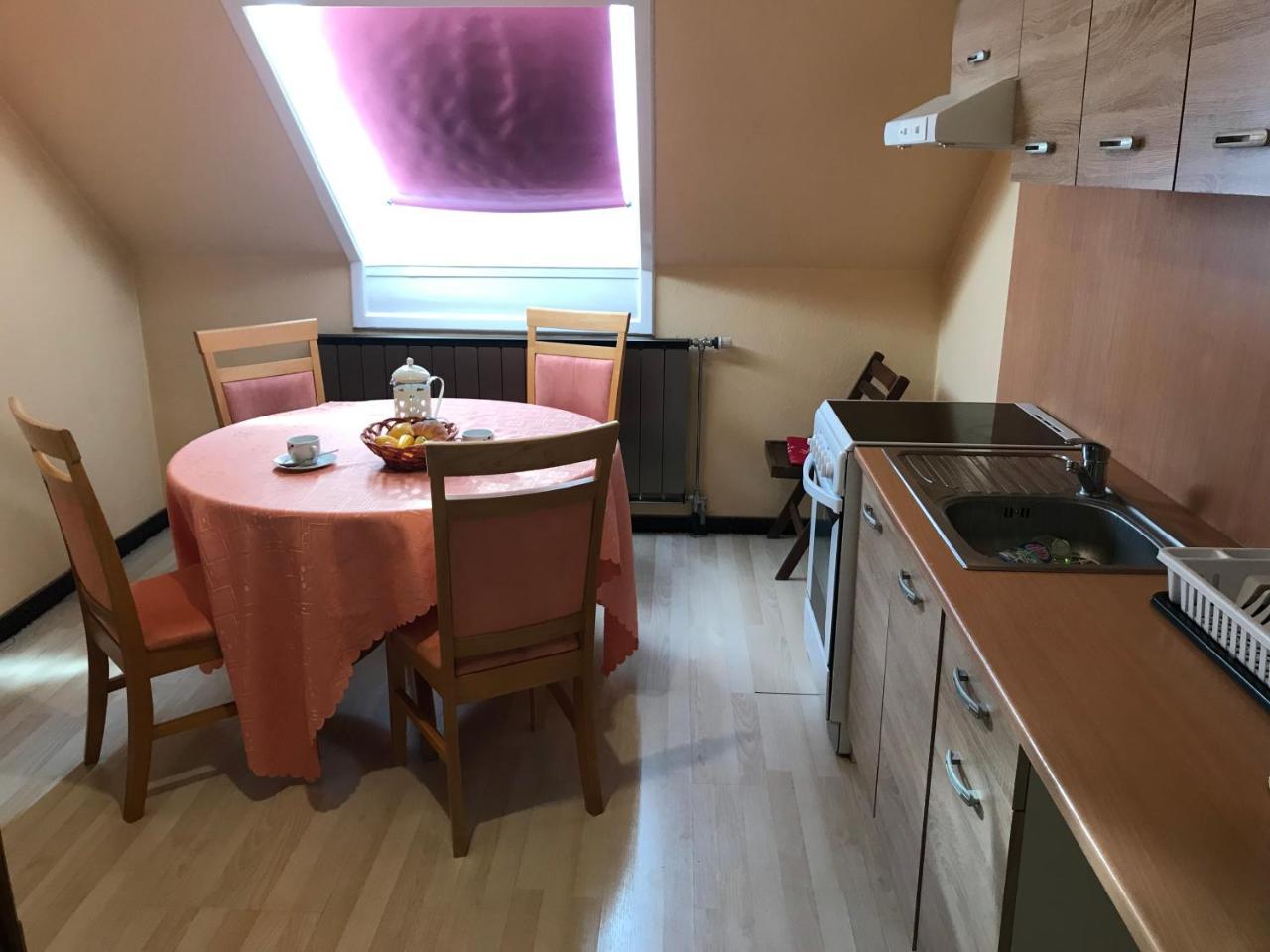 Lotusz Apartments In Nyíregyháza Dış mekan fotoğraf