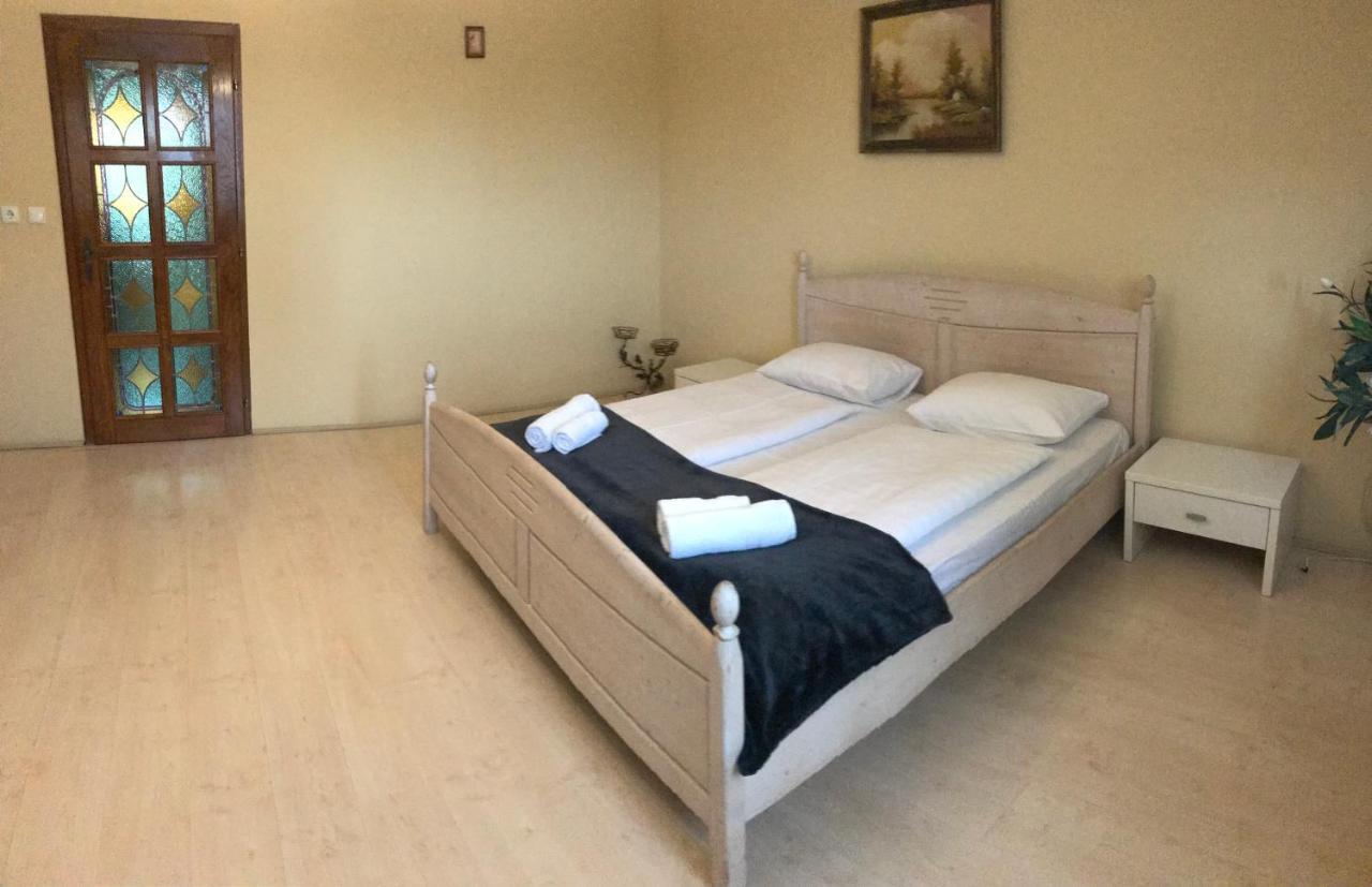Lotusz Apartments In Nyíregyháza Dış mekan fotoğraf